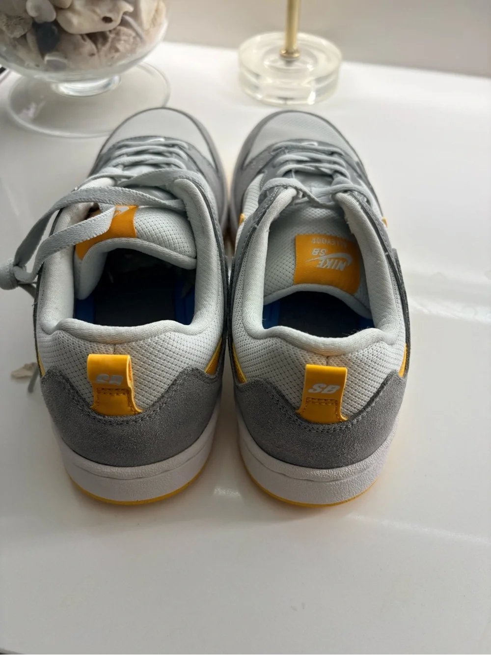 Nike- SB ALLEYOOP Men's Gray and Yellow Low-Top Sneakers